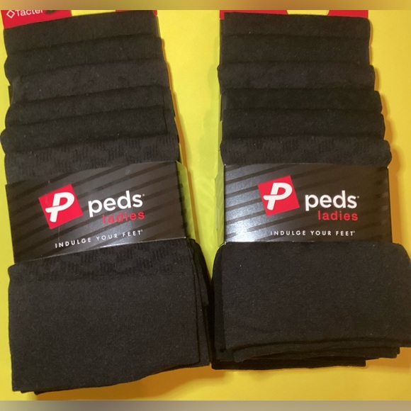 Peds Assorted 21 pairs Women’s Socks - Picture 8 of 8